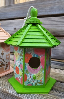 Hand-finished Decorative Gazebo Birdhouse - image3